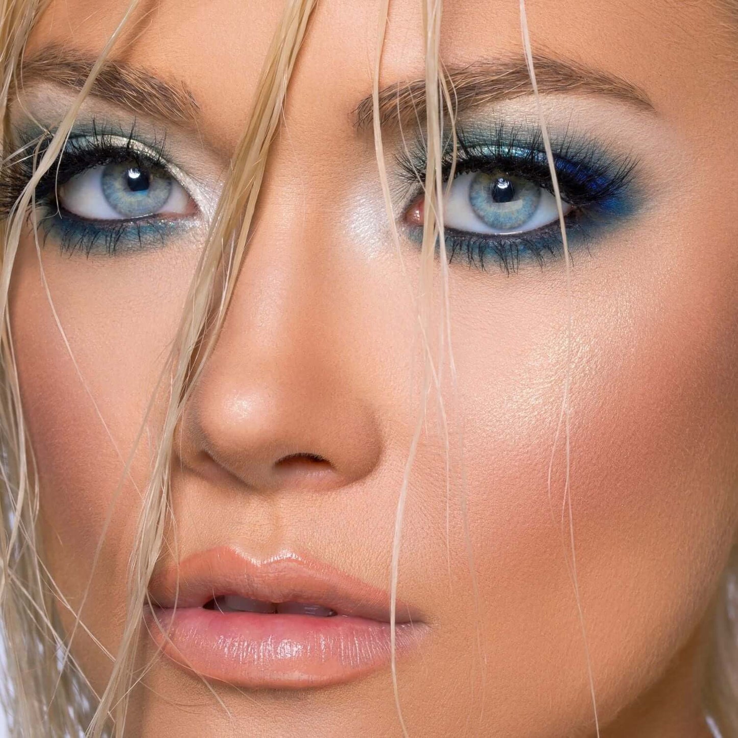 Aqua Eyeshadow Palette